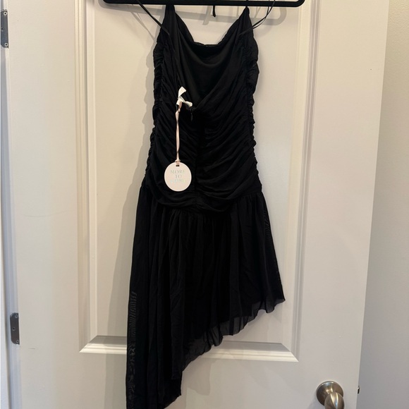 Chic Asymmetrical Black Dress - Picture 3 of 4